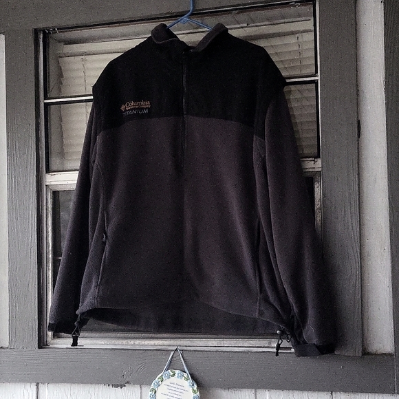 COLUMBIA SPORTSWEAR TITANIUM - Picture 2 of 6